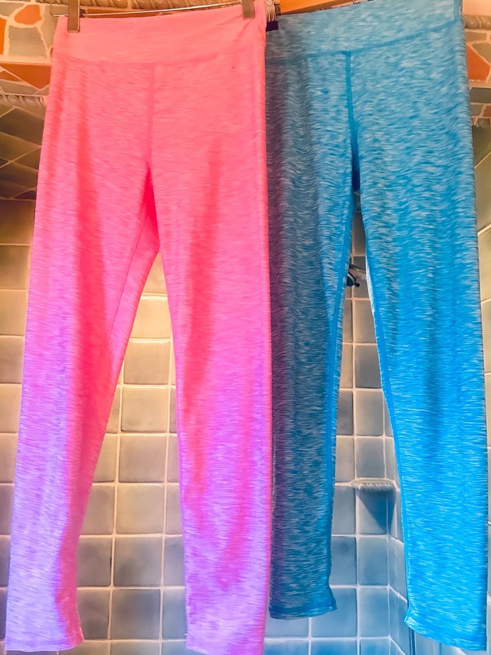Fila Girls' Bright Pink & Turquoise Leggings